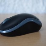 How to reset a wireless mouse?
